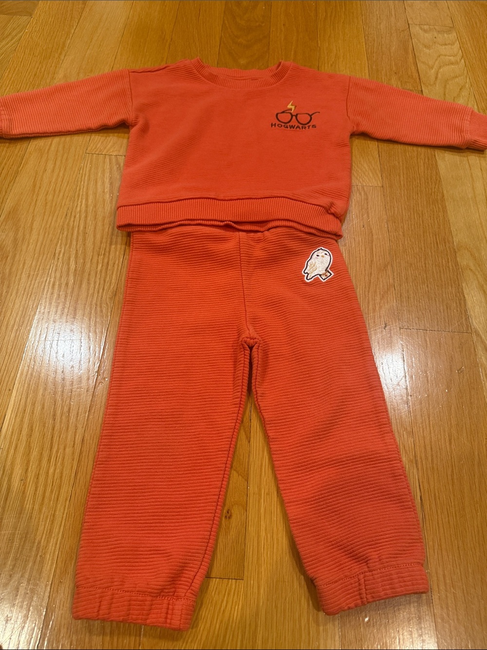 Harry Potter infants 2 piece set size 18 months .